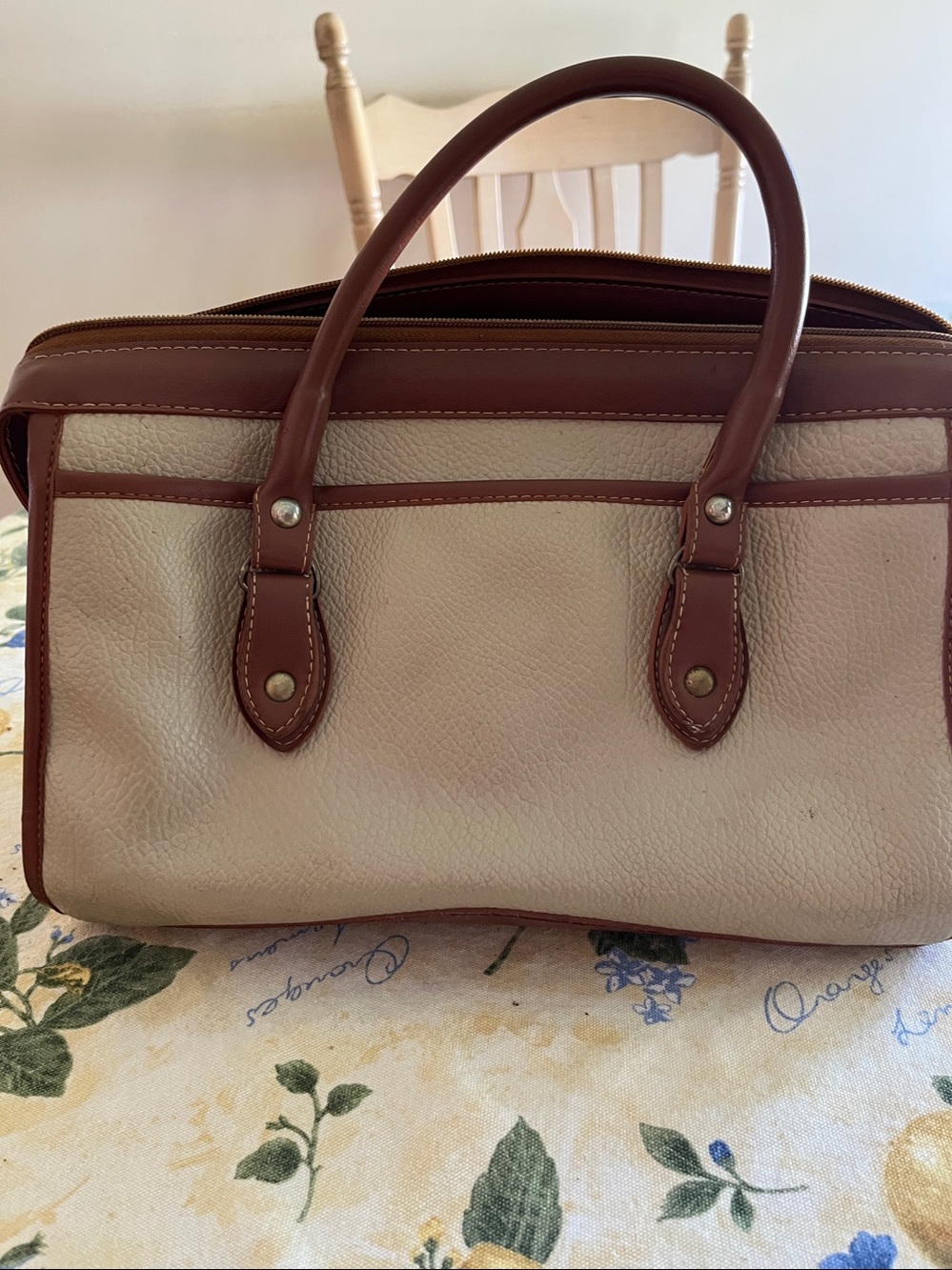 Vintage Dooney & Bourke Beige and Brown Leather Satchel - Picture 6 of 7